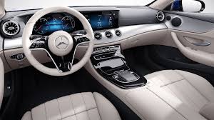 Expressive design of the front end, strong shoulder line and athletic rear diffuser symbolize sporty dynamics and aggression in its purest form. Mercedes Benz E Klasse Coupe Design