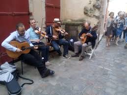 Conformément aux interdictions gouvernementales, la préfecture du calvados a pris deux arrêtés concernant la fête de la musique 2021 : Fete De La Musique Dans Le Vieux Mans Association Irlandaise De Caen