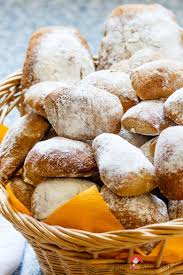 Ciabatta Brotchen Mit Lievito Madre Und Das Kleine Paradies Madam Rote Rube Die Landkuche Rezept Ciabatta Brot Ciabatta Dessert Weihnachten Einfach