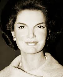 The event was the first time an american president dined at the palace since 1918 and was. Jacqueline Kennedy Onassis Biografie Who S Who