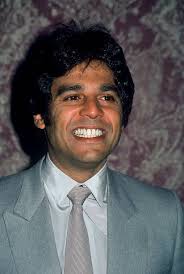 FelizCumpleaños:🇵🇷 Erik Estrada (Henry Enrique) born March 16, 1949 is an  Puerto Rican actor, voice actor, and police officer. He is known for his  co-starring lead role as California Highway Patrol officer