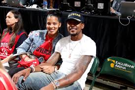 Bradley beal's wife is a complete dummy. Big Red On Twitter Damn That S Not Chance The Rapper Wife