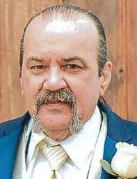 Robin Solomon's Instagram, Twitter & Facebook