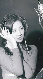 japanese songstress in showa おしゃれまとめの人気アイデア pinterest takao tomiyama 日本の女の子 昔 美人 あべ静江