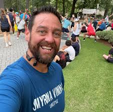 Who lives in a pineapple under the sea?! When I heard about the Krabby  Patty Kollab Burger at @wendys celebrating the 25th anniversary of  @spongebob I knew I wouldn't be able to