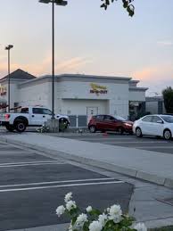 Drivers could be stung by a maximum £1,000 fine and six penalty points if they use their smartphone to pay for their meal at a drive thru. In N Out Burger Takeout Delivery 515 Photos 534 Reviews Burgers 18062 Beach Blvd Huntington Beach Ca Restaurant Reviews Phone Number Yelp