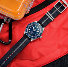 Registered in 1926 by hans wilsdorf, the founder of rolex sa, the brand remains a sister company to rolex, both companies being owned by the hans wilsdorf foundation. Sportuhr So Tragt Sich Die Black Bay Fity Eight Von Tudor Welt