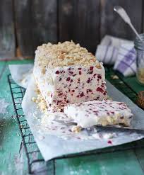 Vanilleparfait Mit Himbeerknusper Einfacher Nachtisch Kuchen Und Torten Rezepte Parfait