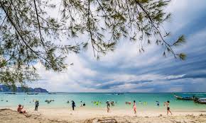 The cheapest ticket is offered by cepat express and costs myr 53.00. A Road Journey From Kl To Krabi Expatgo