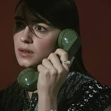 Thomasin McKenzie in EILEEN (2023), directed by William Oldroyd.