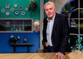 Omdat martine bijl nog niet voldoende is hersteld van haar hersenbloeding was omroep max op zoek naar een vervangende presentator. Andre Van Duin Steelt De Show In Heel Holland Bakt Dit Is Meer Een Dood Schildpadje Koken Eten Gelderlander Nl