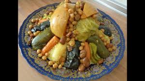 Although the latter is a soup, it is considered as a dish in itself and is served. Couscous A La Marroqui De Carne Y Verduras Ø§Ù„ÙƒØ³ÙƒØ³ Ø§Ù„Ù…ØºØ±Ø¨ÙŠ Ø¨Ø§Ù„Ù„Ø­Ù… Ùˆ Ø§Ù„Ø®Ø¶Ø± Youtube