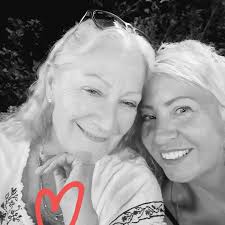 We are arriving in Kefalonia in one week (8th July). Does anyone have beach  umbrellas or mattresses they don't want to pay travel costs for and would  prefer to leave behind? We'd