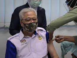 Where is the tuanku mizan military hospital? 230 Warga Atm Terima Dos Vaksin Pertama