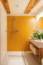 Il Colore Giallo Napoli Arscity Mobili Per Piccoli Spazi Arredamento Bagno Design Del Bagno