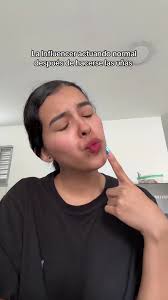 Bb y ese uñerooooo? 😱