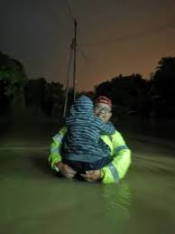 بنجير) ialah keadaan air yang menenggelami atau mengenangi sesuatu kawasan atau tempat yang luas, yang biasanya kering. 20 Rumah Dilanda Banjir Kilat