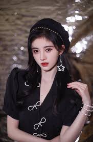 Singer/actress ju jingyi and actor zhang zhehan promote their new tv drama 'legend of yun xi' on july 31, 2018 in beijing, china. Ju Jingyi éž å©§ç¦•