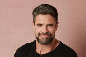 Luciano Castro presentó a un nuevo integrante de la familia: "Sos uno más" 