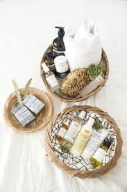 Tersedia keranjang rotan dengan harga murah dan berkualitas, jaminan uang kembali 100% di bukalapak. 260 Wedding Souvenir Ideas Wedding Wedding Souvenirs Souvenir