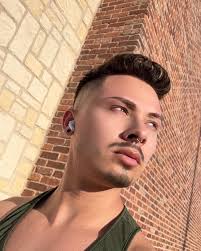 Aaron Fontes (@aaron_fontes22) • Instagram photos and videos