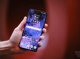 Or photographs captured with a phone's camera can be set as a wallpaper. Samsung S Galaxy S21 Ultra Is First With New Power Efficient Oled Display The Verge