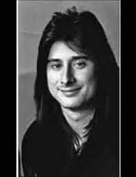 STEVE STEVENS Says He Realized He Should Leave VINCE NEIL Band After VAN  HALEN Tour LINK In Comments 👇