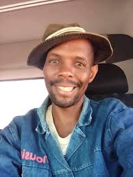 Where to find a good photo studio and designer clothes for kids in  rumuosi/Uniport?