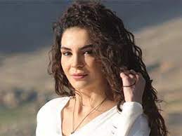 2 hercai dizisi oyuncuları ve karakterleri. Hercai Oyunculari Kadrosu Gercek Isimleri Cast Listesi
