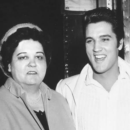 Elvis and his mum Gladys. Happy Mother's Day to all my American friends! 🩷🩷🩷🩷🩷🩷🩷 #elvispresley #happymothersday♥️ #mumandson #family #fyp