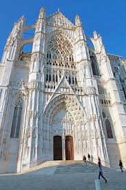 Beauvais Cathedral The Gravity Defying Church French Moments Cathedral French Cathedrals Ancient Greek Architecture