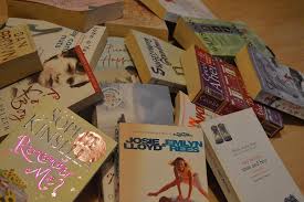 Karena keduanya merupakan contoh dari karya sastra. 10 Unsur Intrinsik Ekstrinsik Novel Contohnya Lengkap