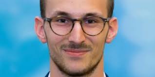 ACH Student präsentiert drei Mal Forschungsergebnisse