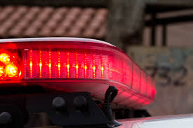 Suspeito de aplicar golpes de R$ 500 mil com falsa venda de carros é preso no DF; filho segue foragido