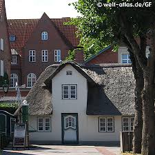 Diese immobilienanzeigen sollten nicht unbedingt ihre erste wahl sein, denn eventuell fallen hier zusätzlich provisionen an, wenn sie „haus kaufen in wyk auf föhr suchen. Foto Fohr Kleines Haus In Wyk Welt Atlas De