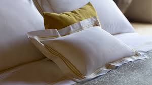 Scegli il tuo cuscino o guarda i guanciali proposti per un sonno migliore con la qualità e la garanzia italiana di perdormire. Biancheria Per La Casa Di Lusso Frette 1860