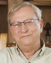 Lee Reeve's Instagram, Twitter & Facebook