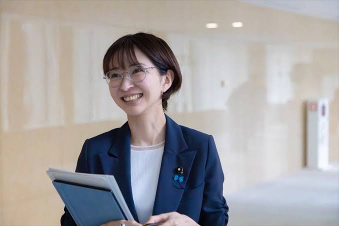 さとうさおりが辞職撤回したのはなぜ？わずか6日で一転した理由と経緯を調査！