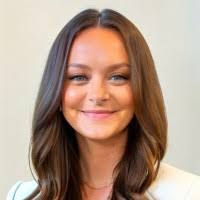 1100+ "Lexa" profiles