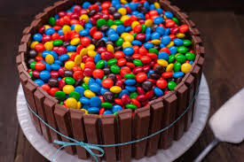 So, pada sesiapa yang nak cuba buat kek coklat mudah dan simple hanya menggunakan 2 bahan boleh la cuba resepi ni. Kami Belajar Menghiasi Kek Dengan Mastic Dengan Indah Galeri Foto Panel Coklat Untuk Reka Kue