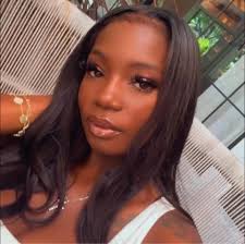 Help please.. I need shoe ideas (no heels) this outfit is for a dinner