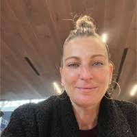 400+ "Vicki" profiles