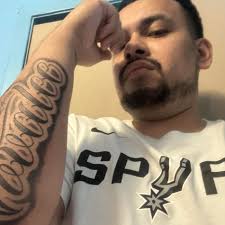 Tell all your Peeps to meet you at Ojos Locos! 🐰🍻💕