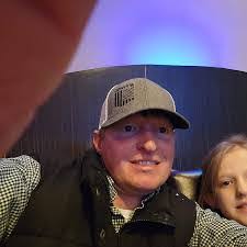 Adam Toombs's Instagram, Twitter & Facebook