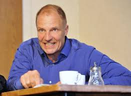 Oceny, sezony, odcinki, obsada, dyskusje wiadomości, ciekawostki oraz galeria. Zorro Die Bunte Und Das Kammerspielchen