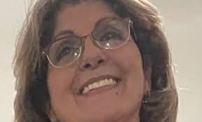 Anna Saavedra's Instagram, Twitter & Facebook