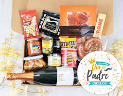 La ilusión de verse capaz de hacer algo más por él. Cesta Gourmet Feliz Primer Dia Del Padre Regalo Original