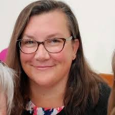 Lili Young's Instagram, Twitter & Facebook