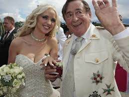 September 2014 heirateten richard lugner und cathy schmitz in wien. Antrag Bei Verlobungsfeier Richard Lugner Heiratet Cathy Schmitz Stars Vienna At