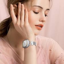 Amazon.com: Mazuboho for Apple Watch Bands 40mm with Screen Protector Case,  Stainless Steel Magnetic Clasp Apple Watch Bands for Women, with D-shaped  Connector for iWatch Bands Series SE 6 5 4 (Silver,